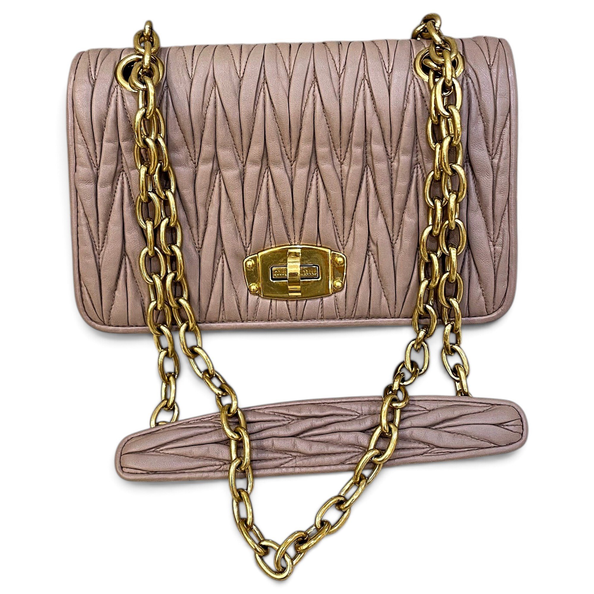 Matelassé leather handbag