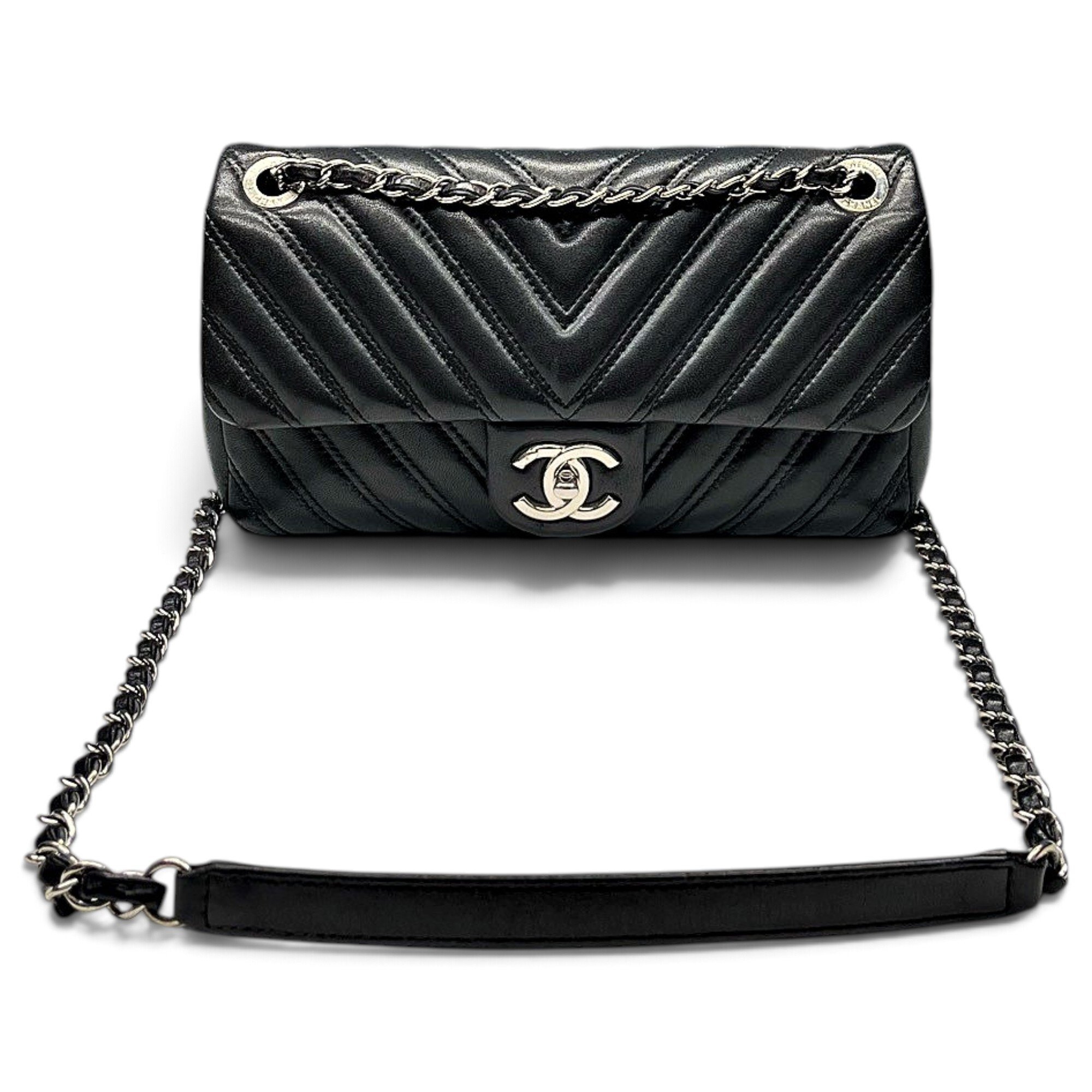 Timeless/Classique leather crossbody bag