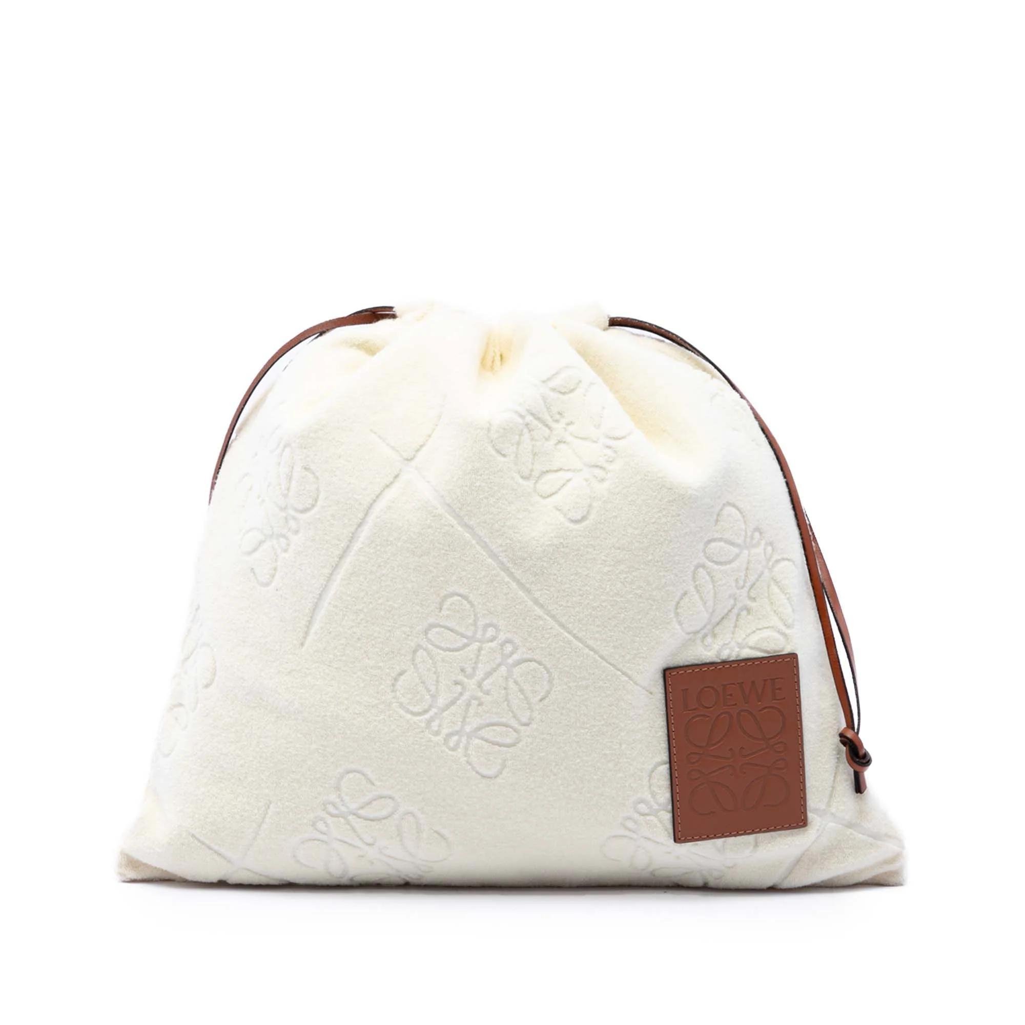 Anagram cloth bag