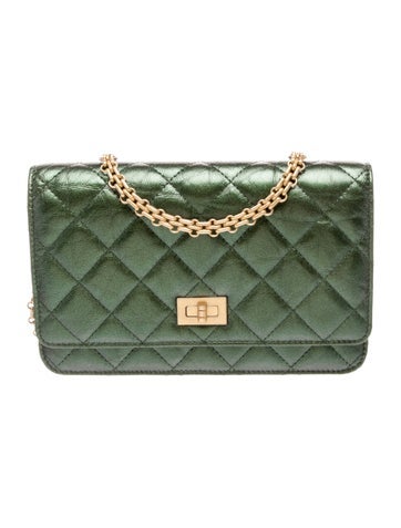 Iridescent Reissue Wallet on Chain