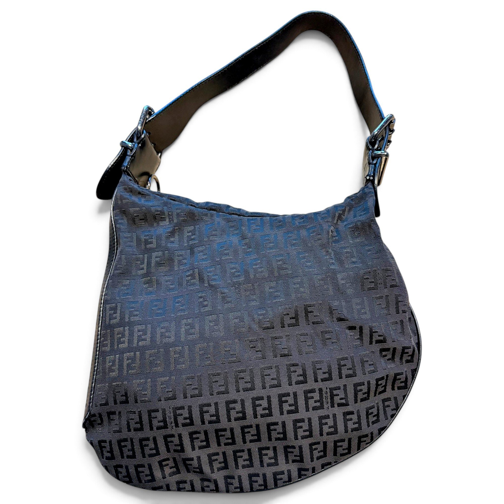 Oyster handbag