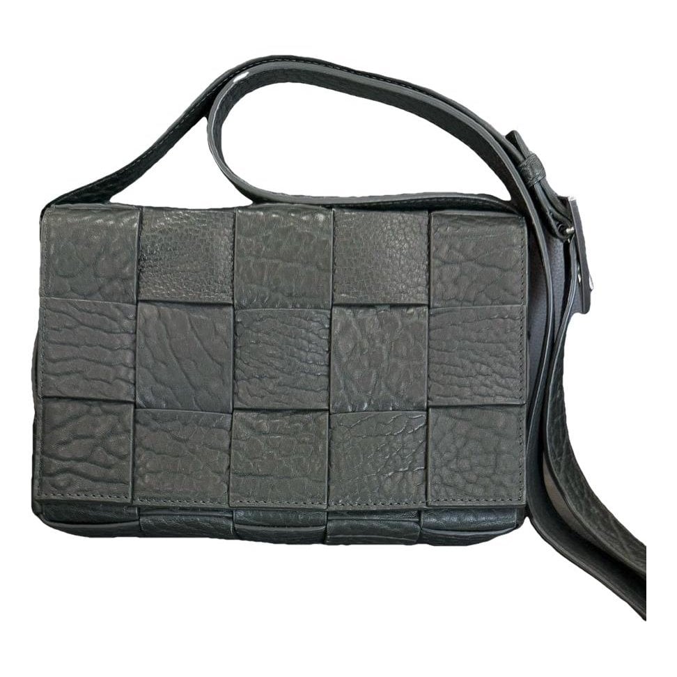 Cassette leather handbag