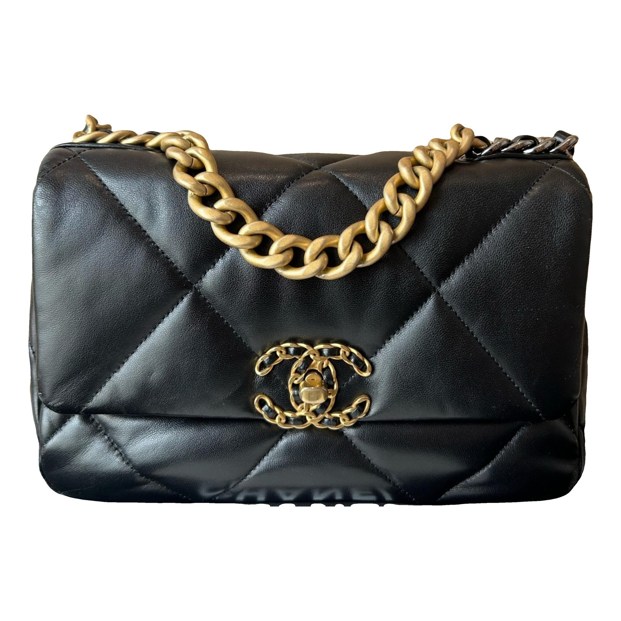Chanel 19 leather handbag