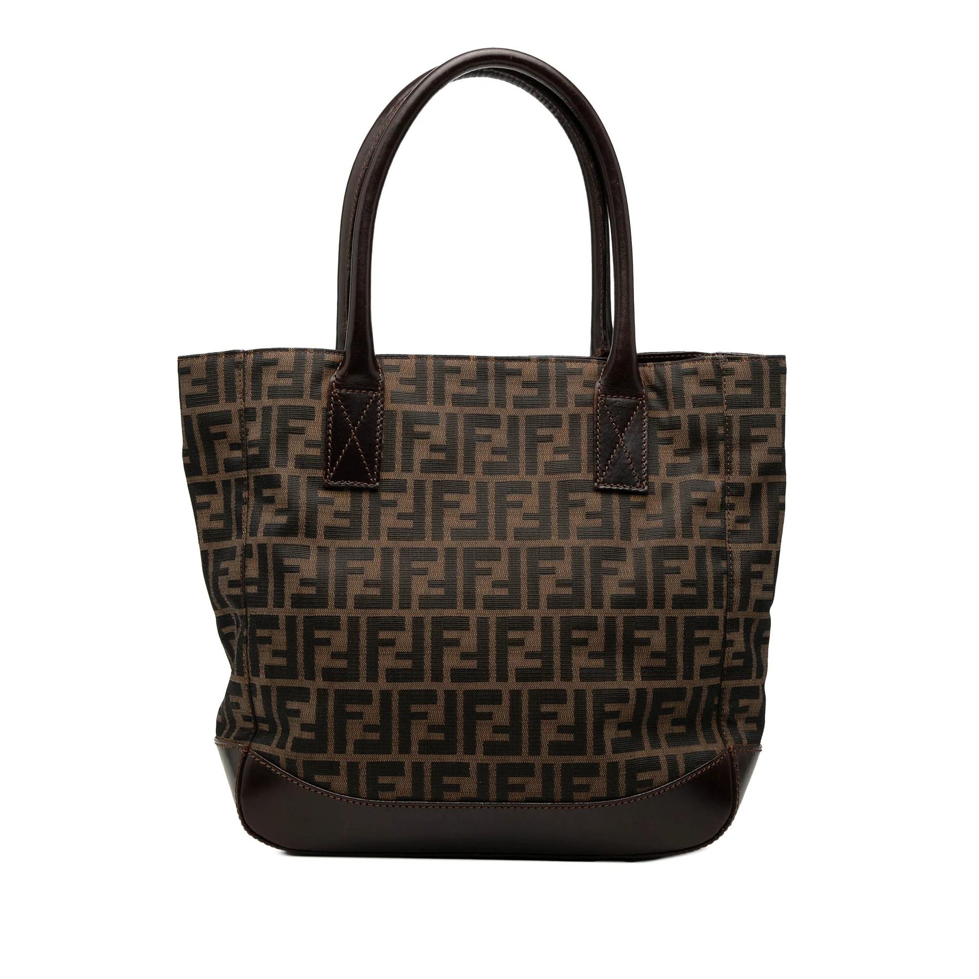 Pocket leather tote