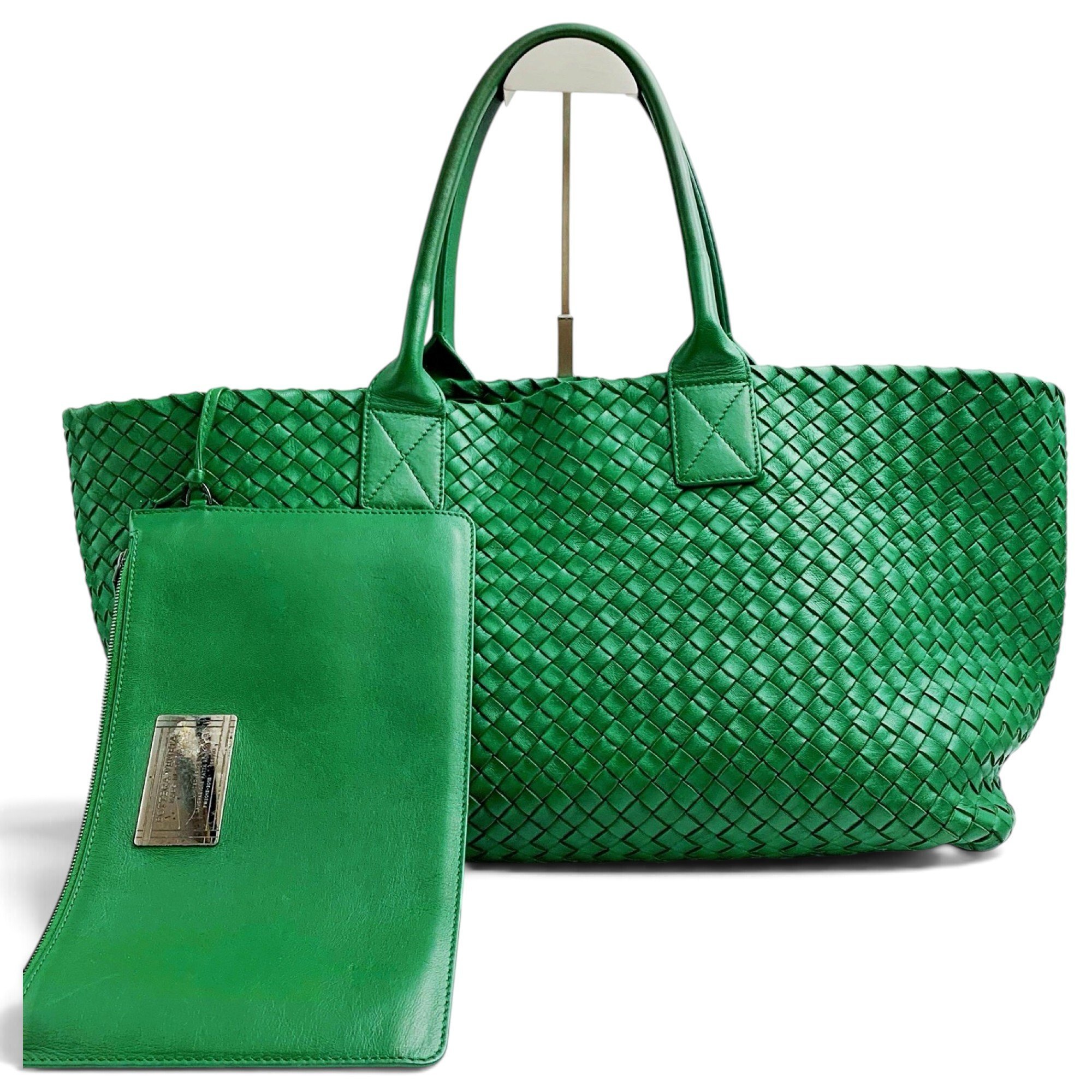 Cabat leather tote
