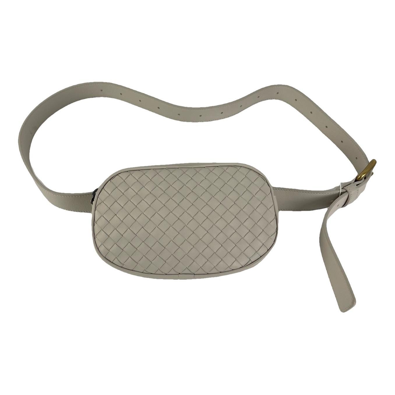 Knot leather handbag