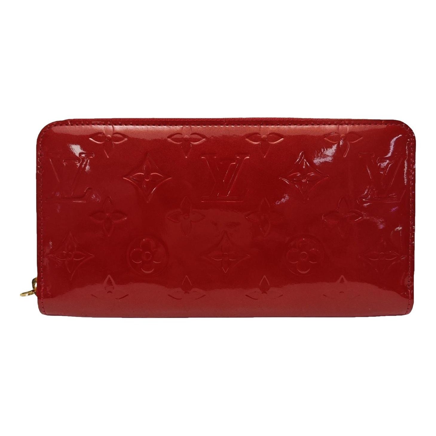 Patent leather handbag