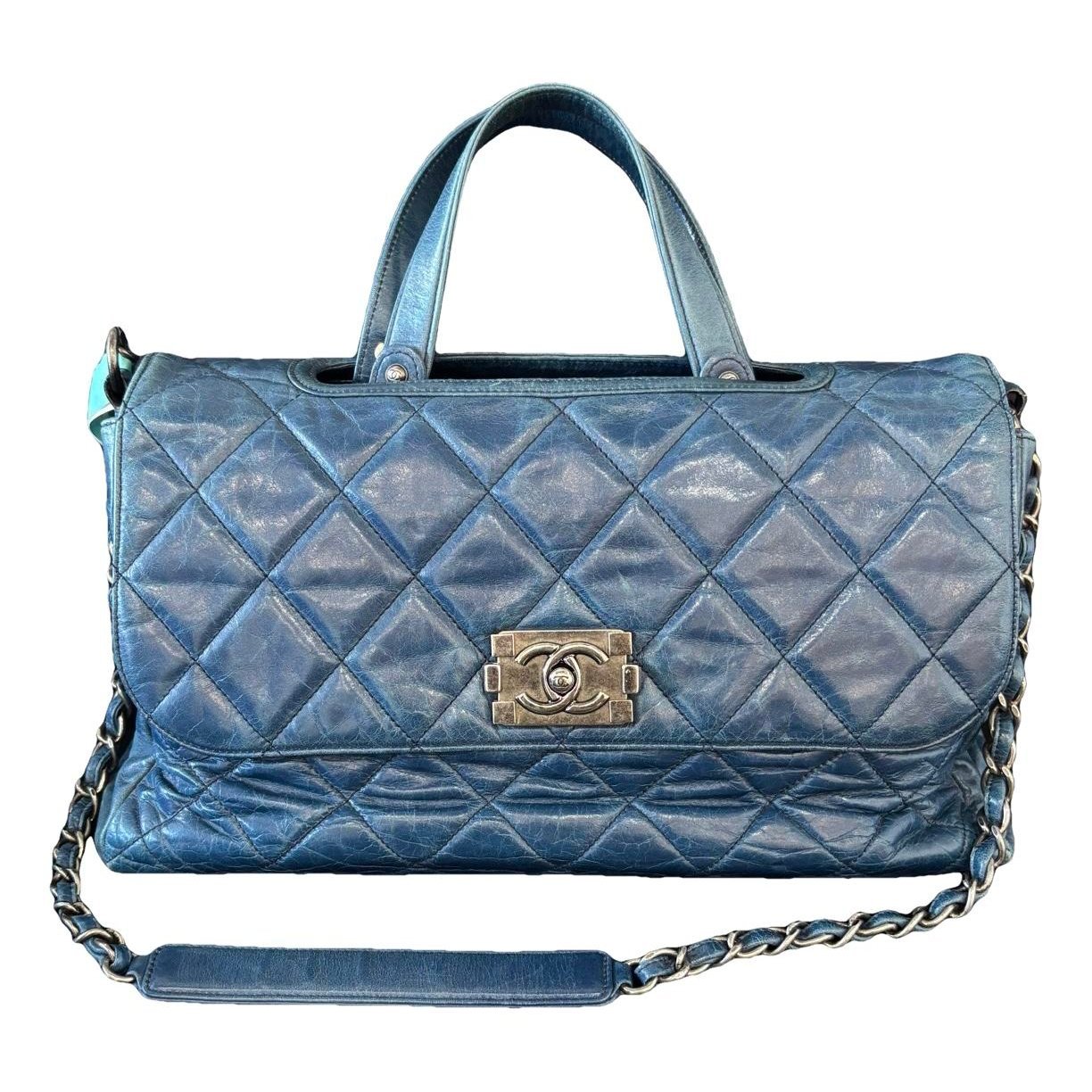 Timeless/Classique leather crossbody bag