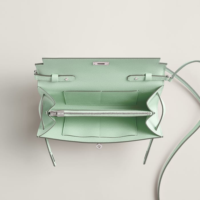Vert Peppermint Kelly Classique to Go Wallet