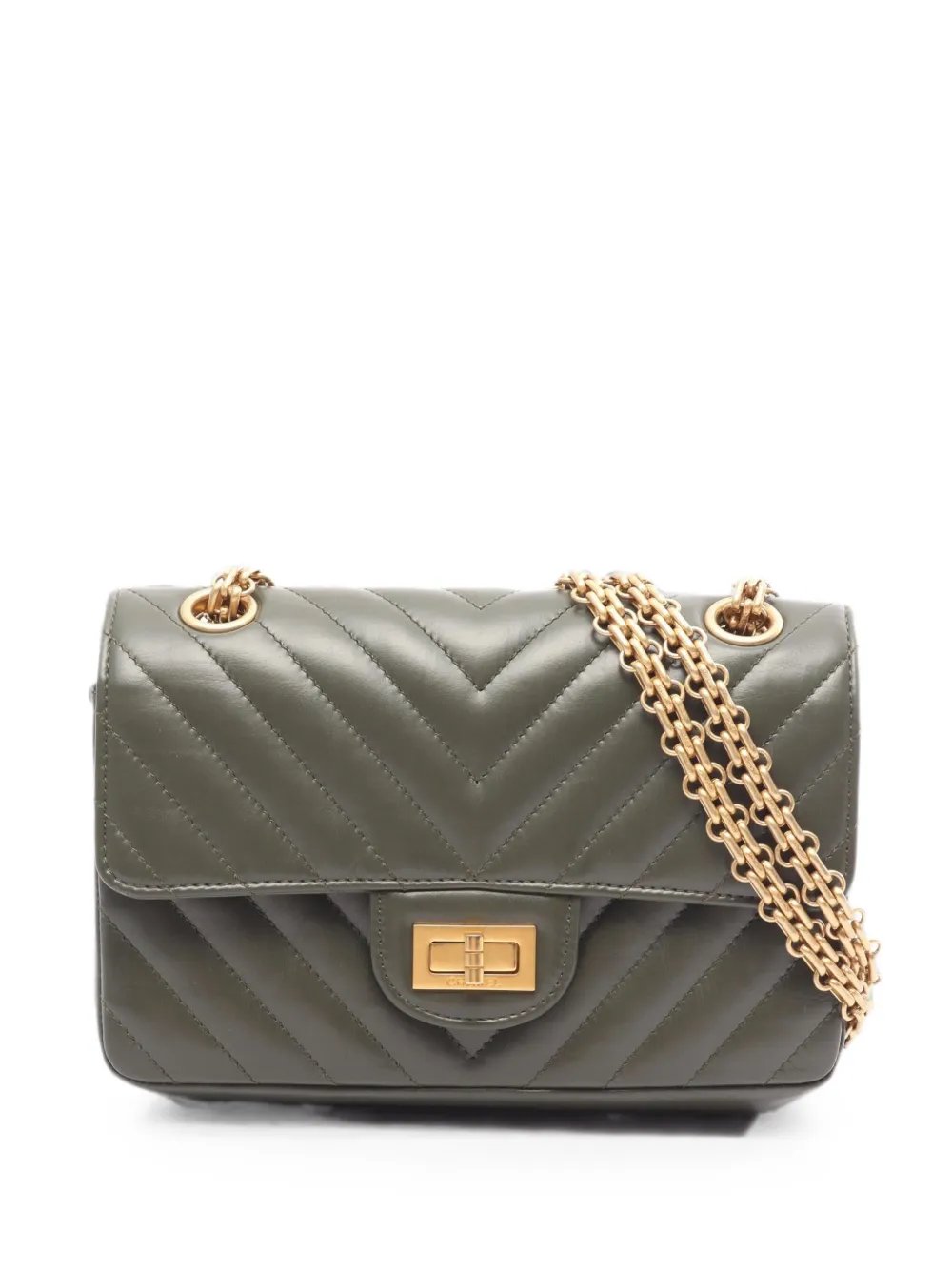 2.55 Chevron V-stitch shoulder bag