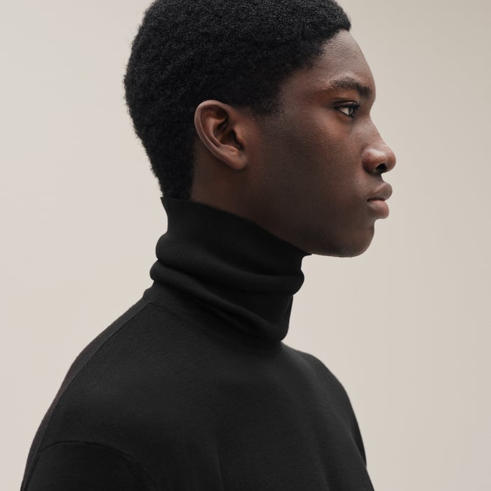 Noir "Detail H" Turtleneck Sweater