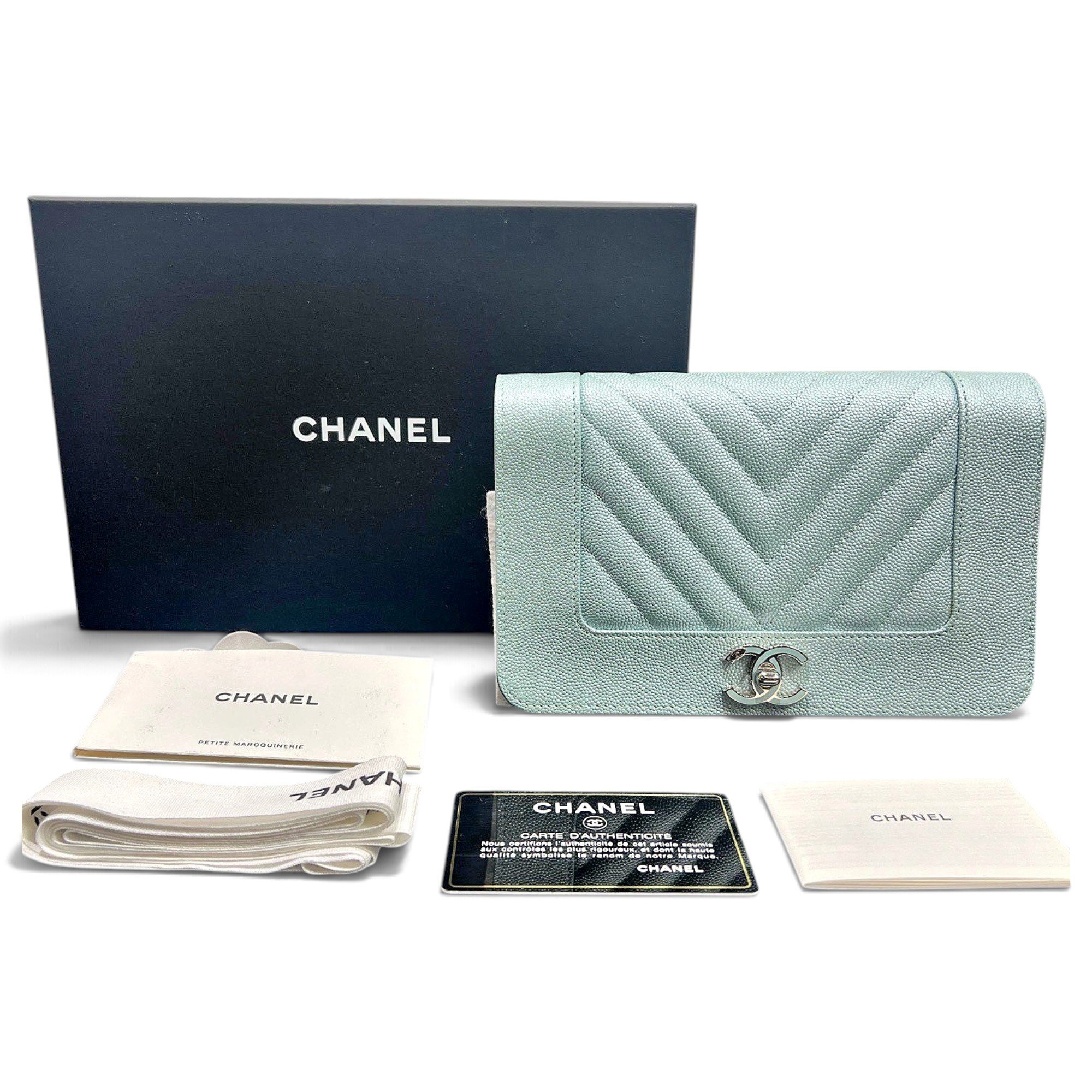 Wallet On Chain leather handbag