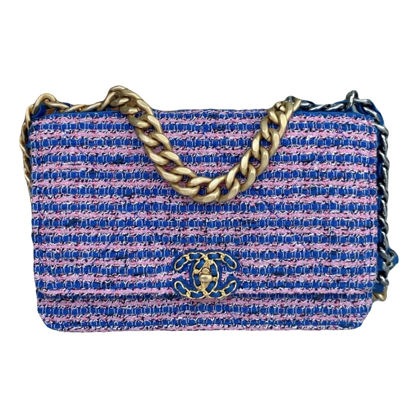 Wallet On Chain Chanel 19 tweed handbag
