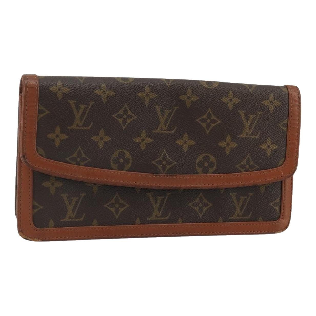 Cloth clutch bag