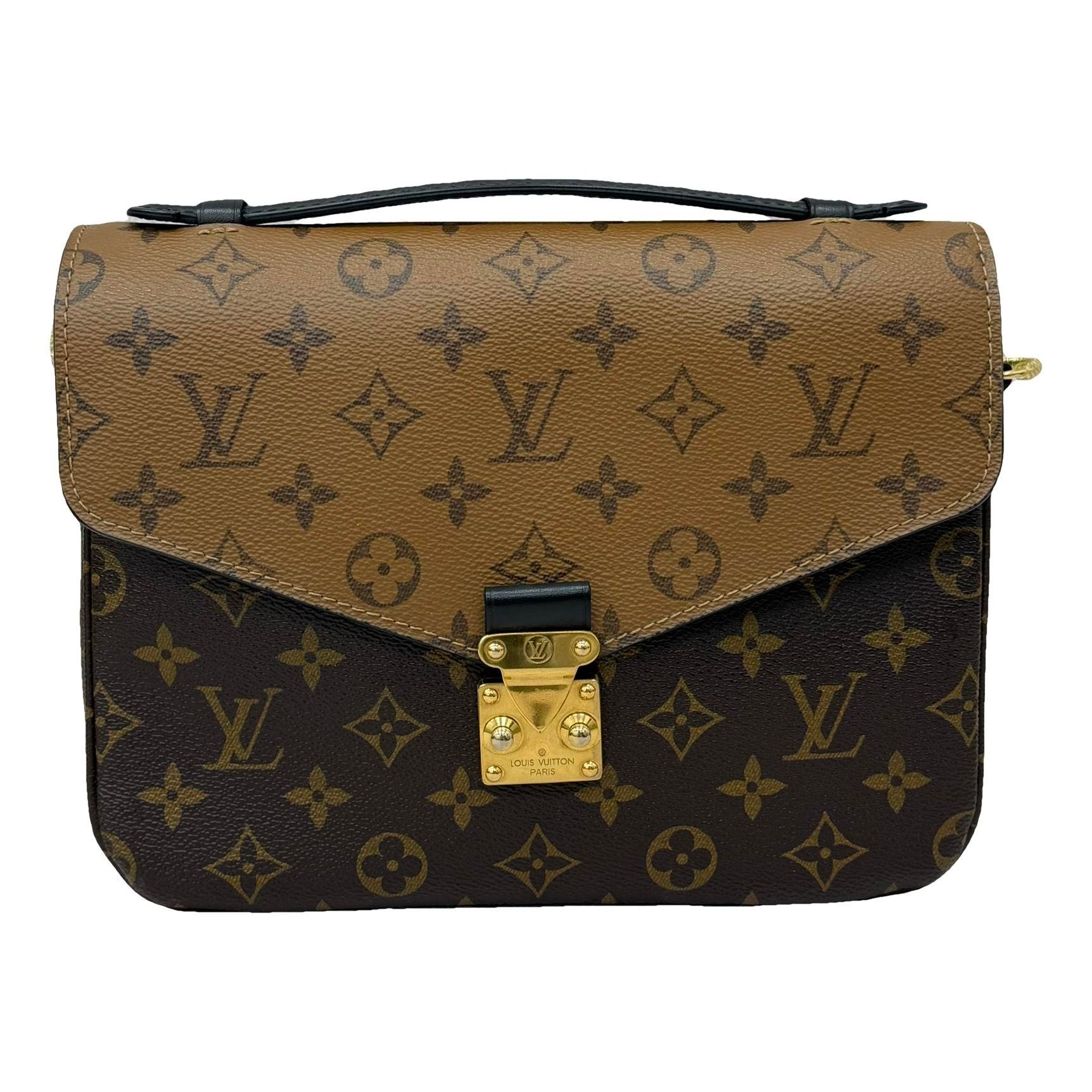 Metis leather handbag