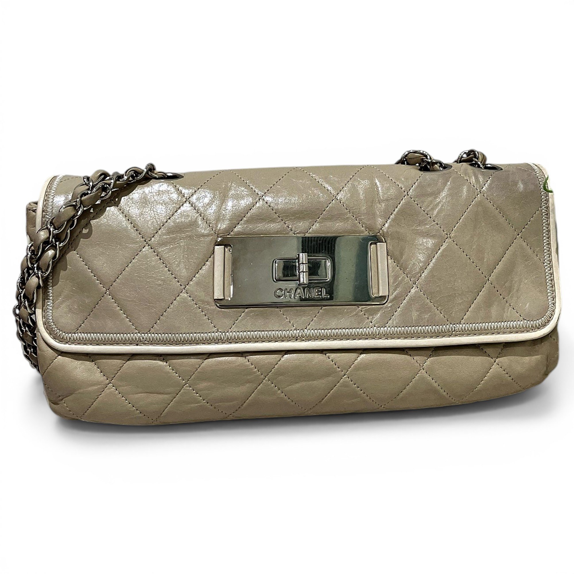 Trendy CC leather handbag
