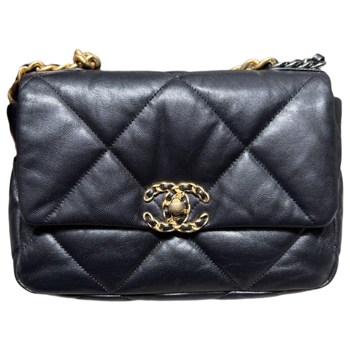 Chanel 19 leather handbag