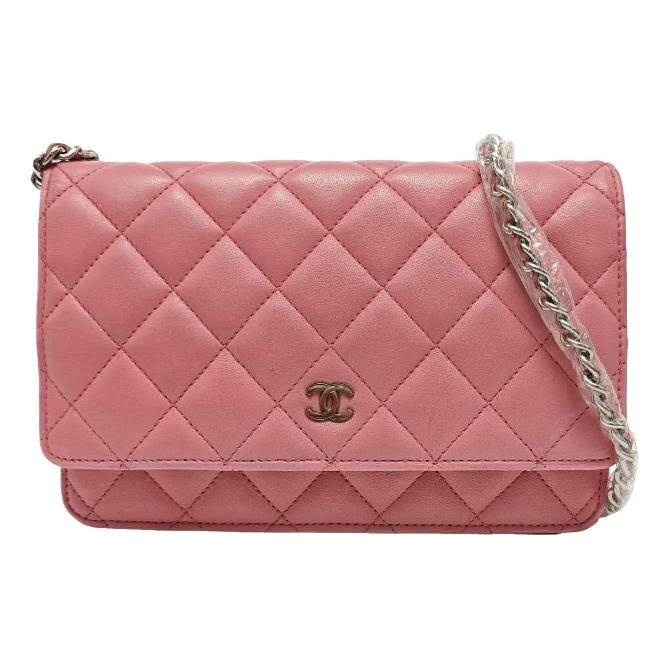 Wallet On Chain Timeless/Classique leather crossbody bag