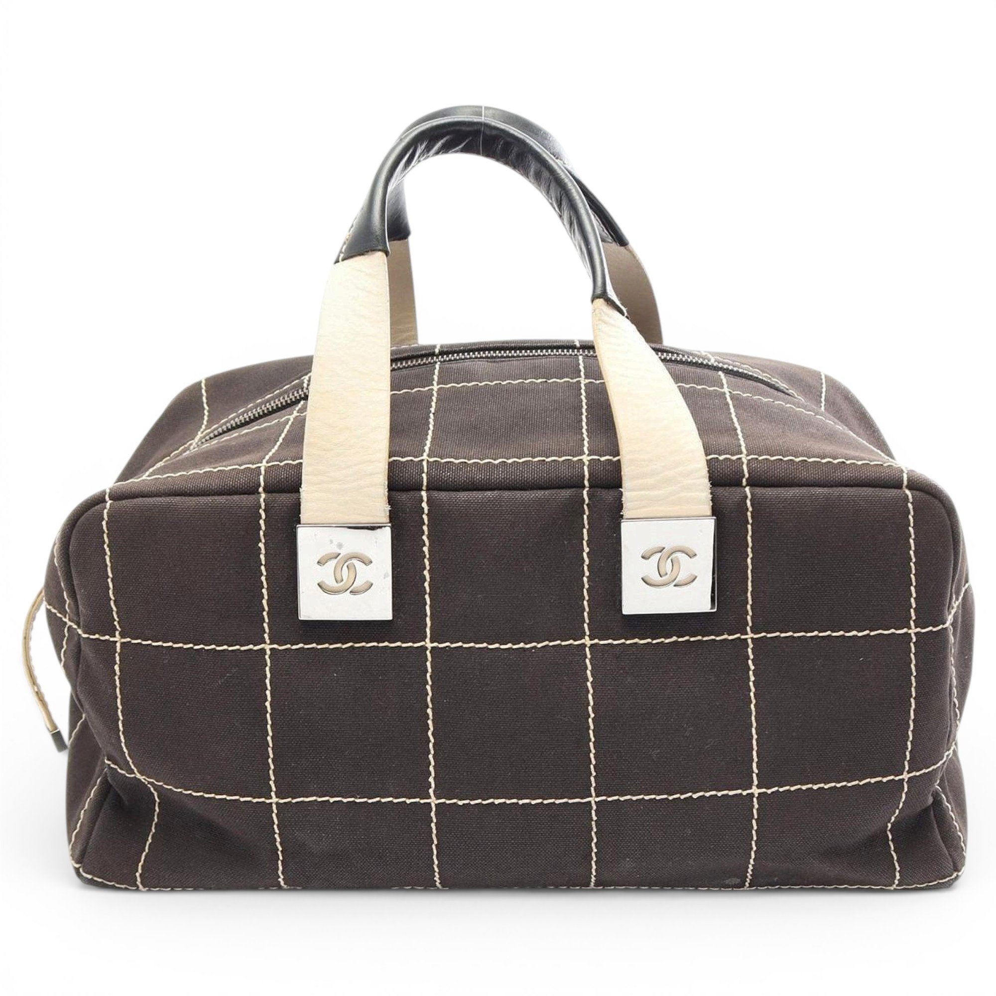 Leather travel bag