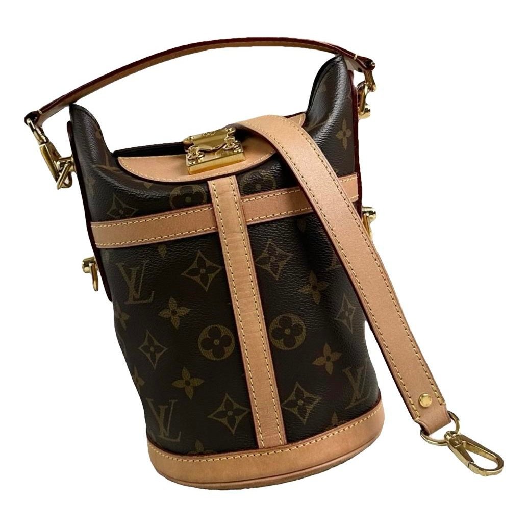 Duffle leather handbag