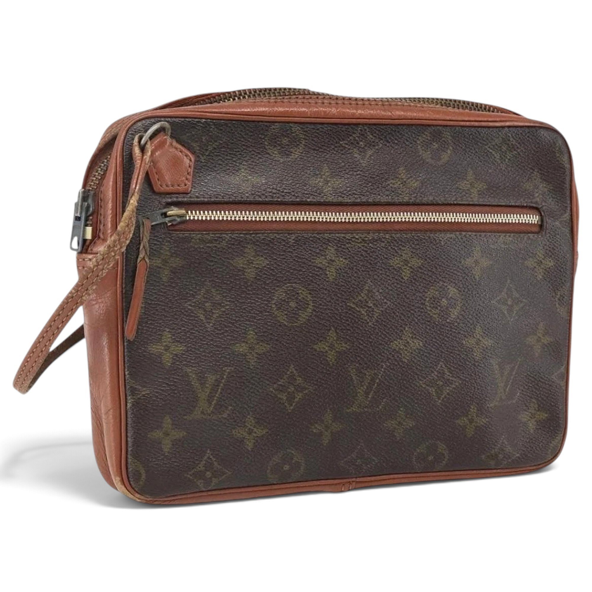 Leather clutch bag
