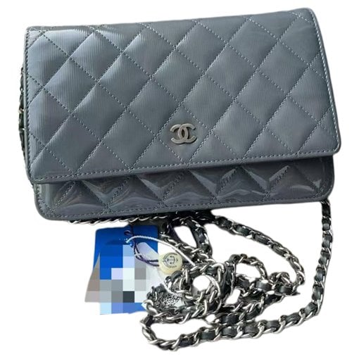 Wallet On Chain Timeless/Classique patent leather crossbody bag