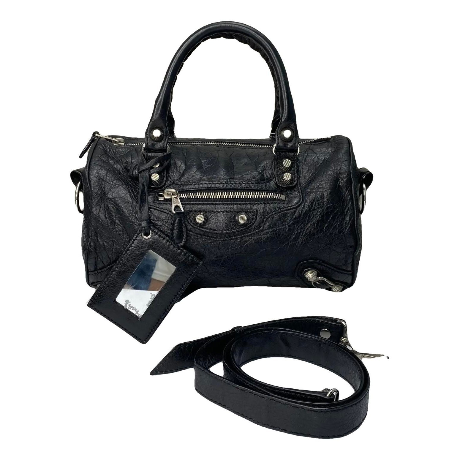 City leather crossbody bag