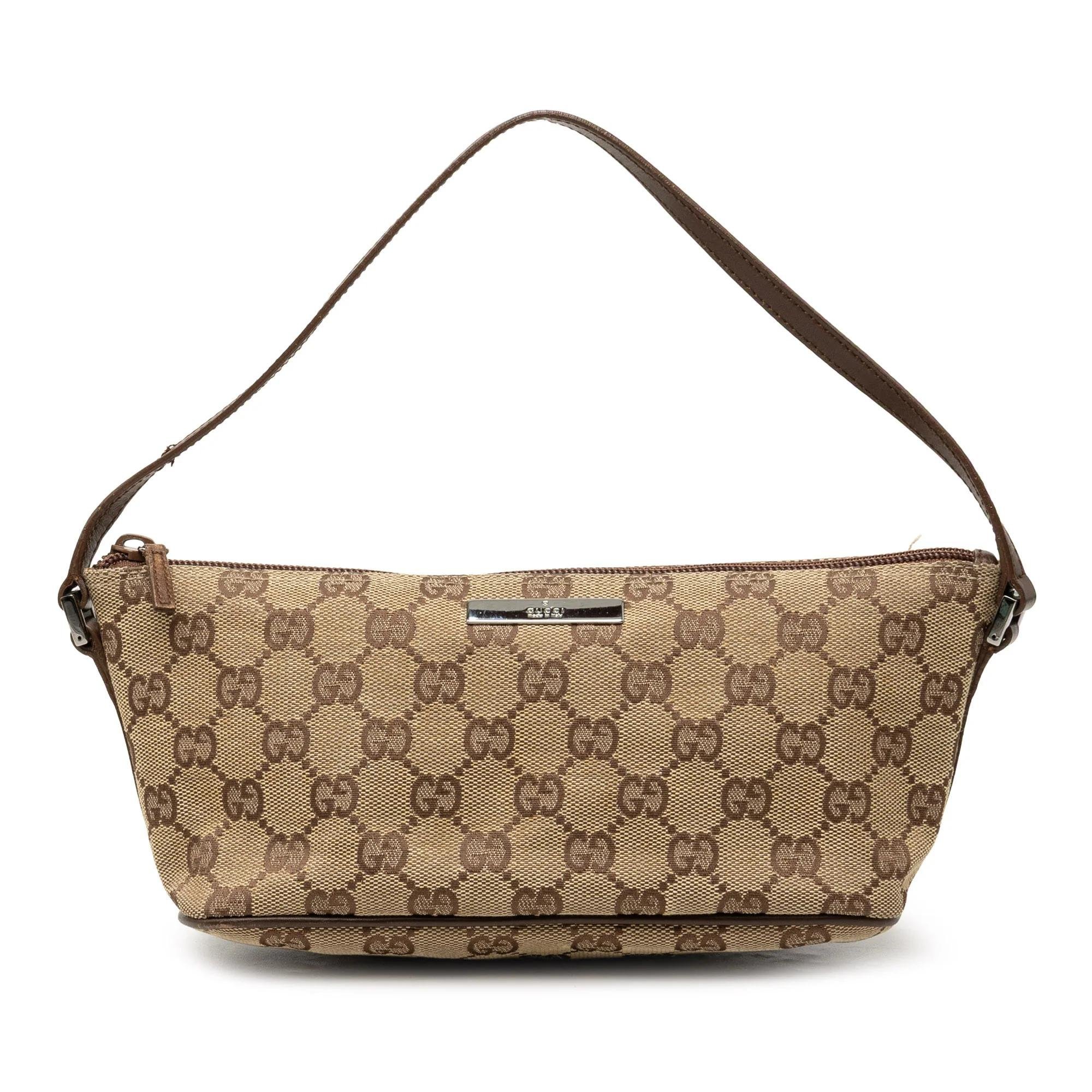 Gucci B leather handbag