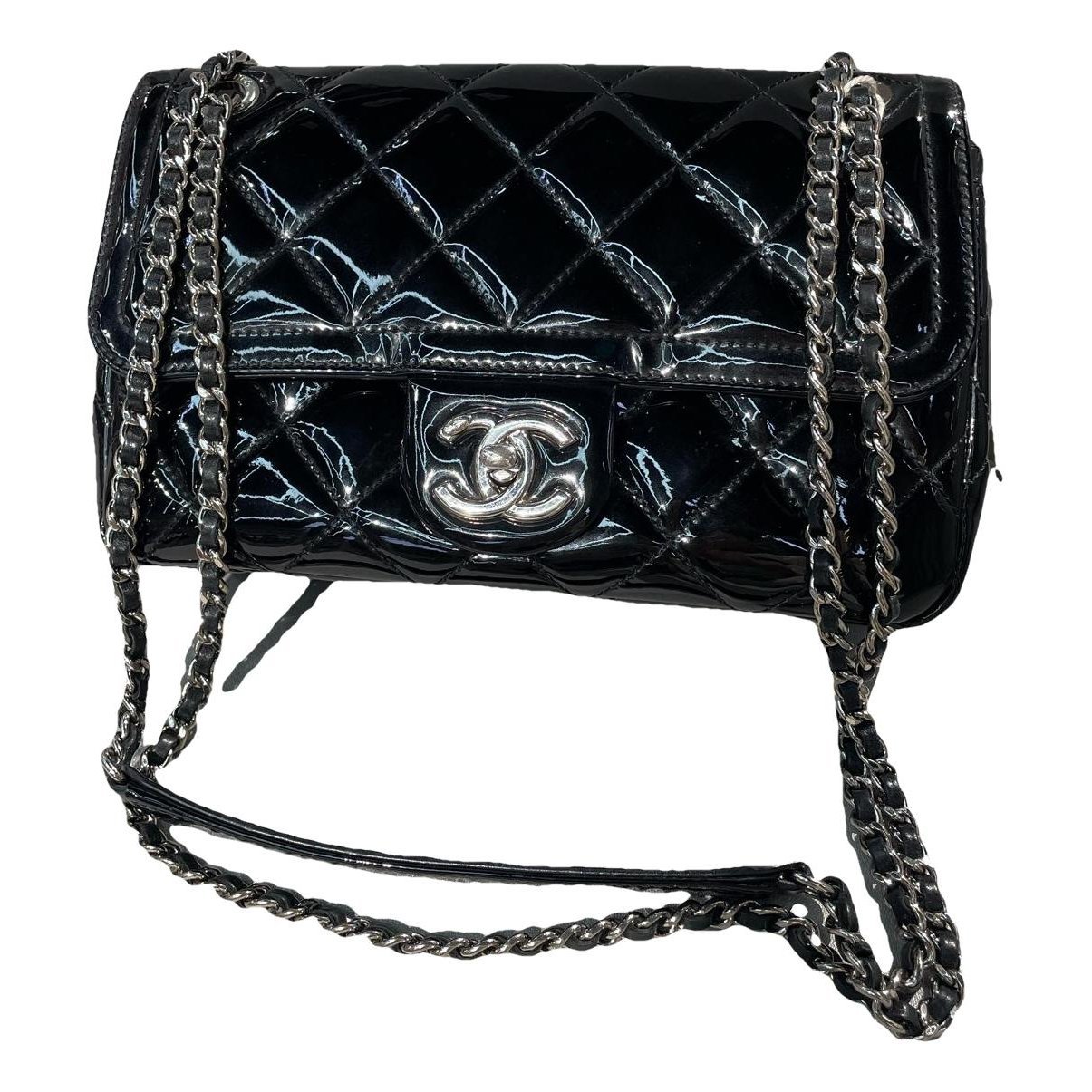 Timeless/Classique patent leather handbag