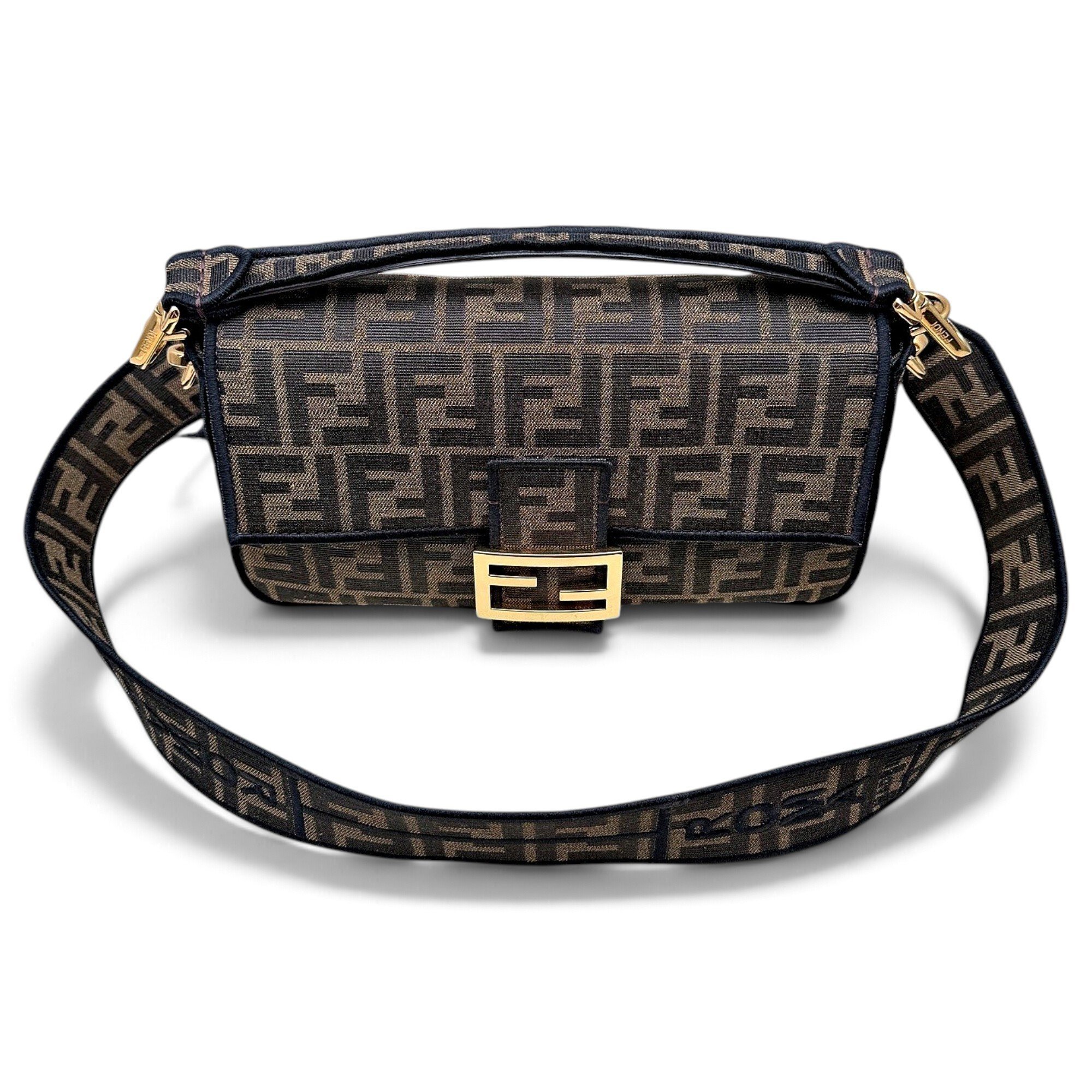 Baguette cloth handbag