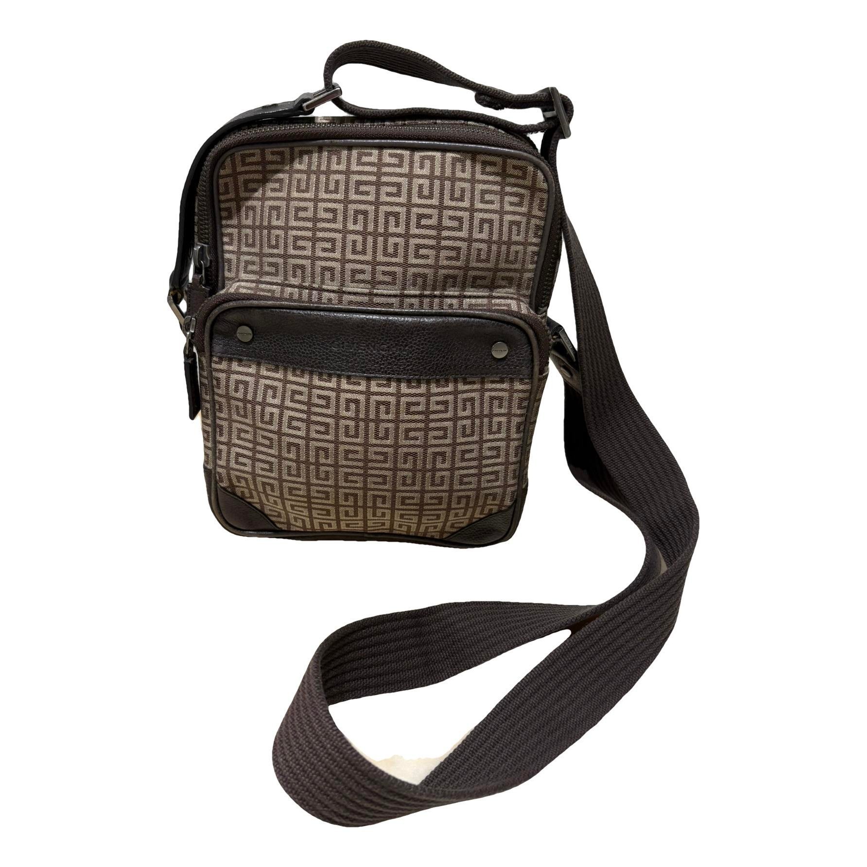 Leather crossbody bag