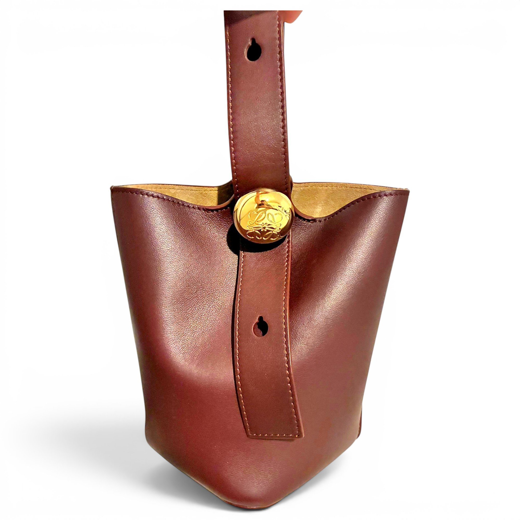 Pebble leather crossbody bag