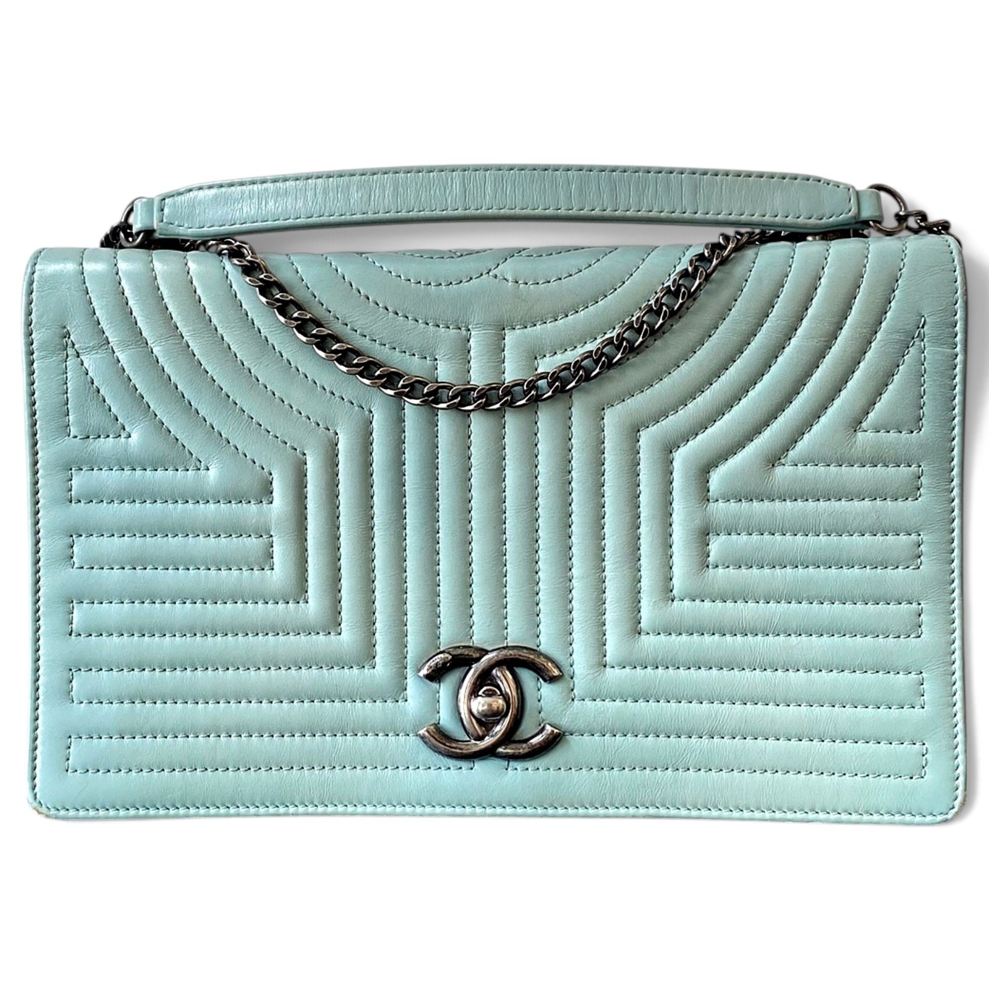 Chanel Timeless/Classique leather crossbody bag