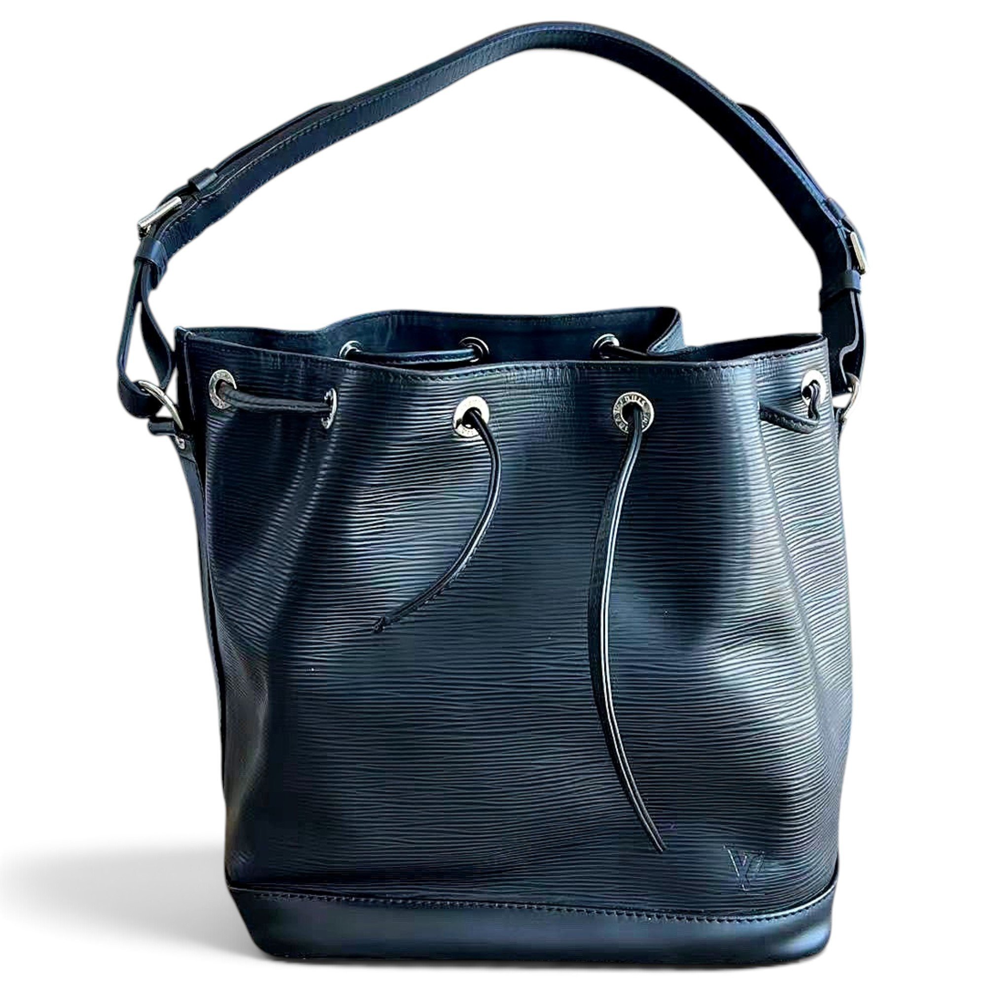 Noé leather handbag