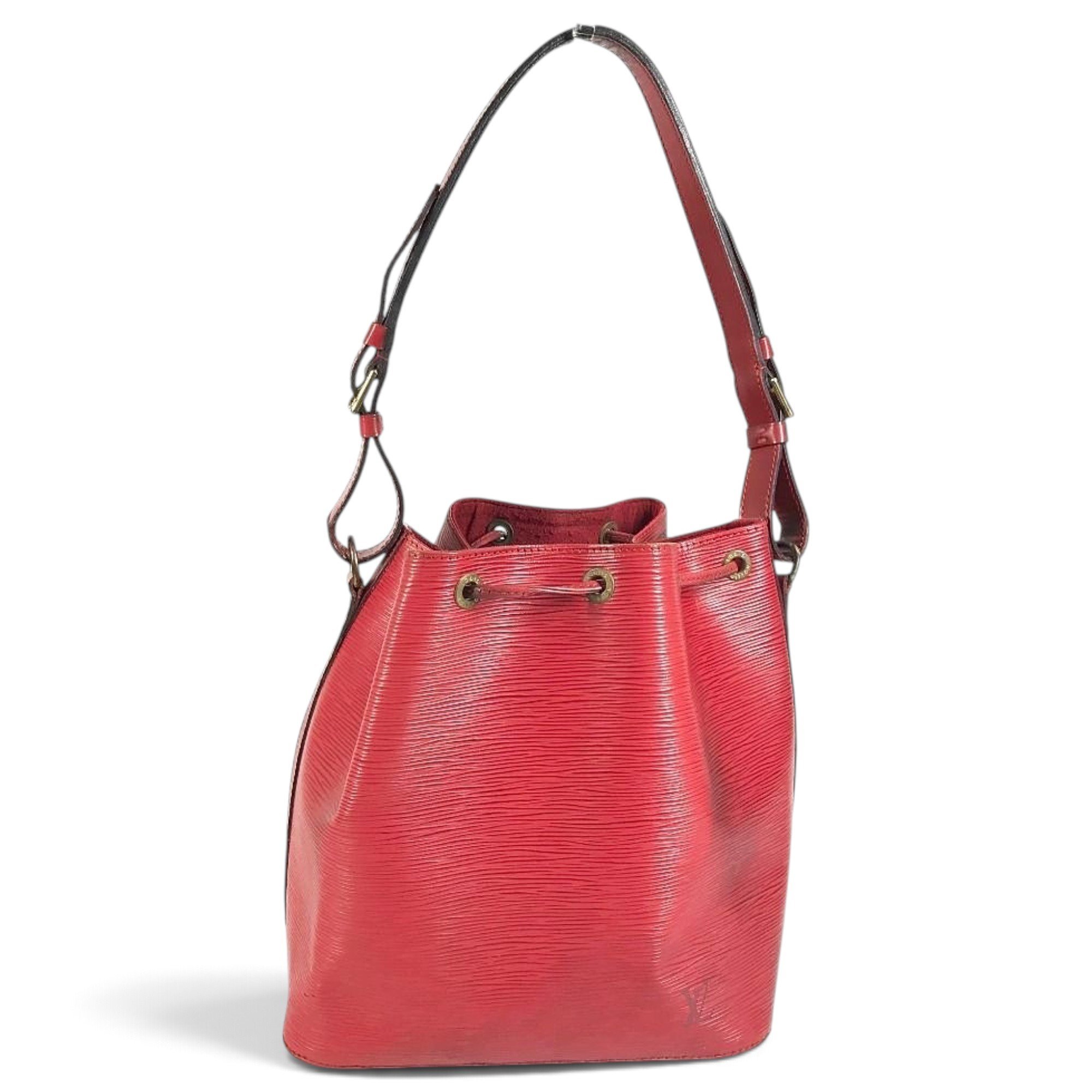 Noé leather bag