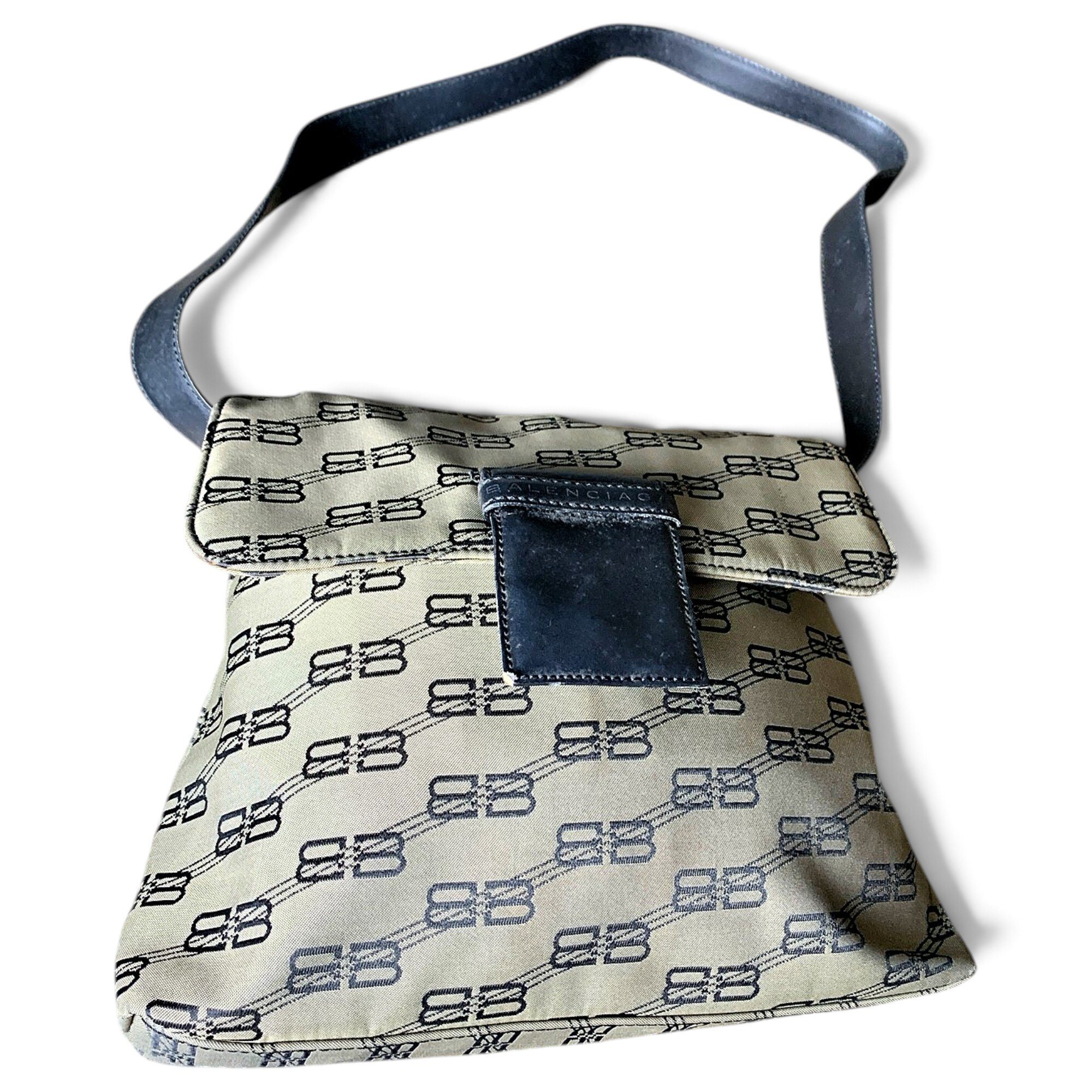 Cloth handbag