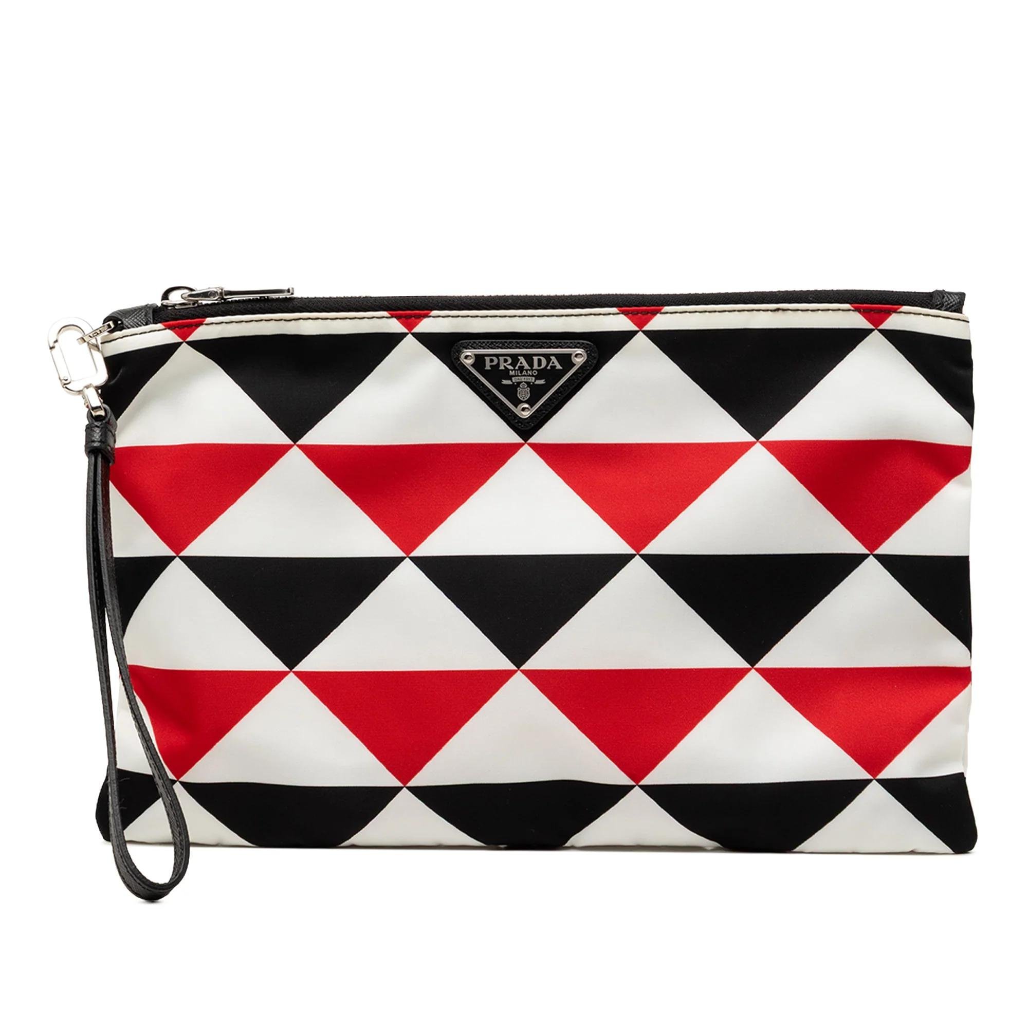 Triangle clutch bag