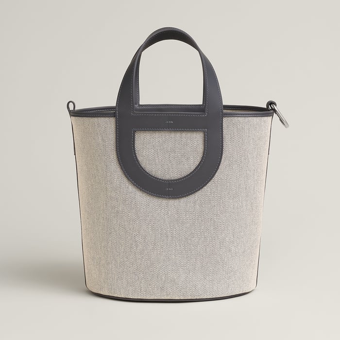 Hermès In-the-loop 23 백