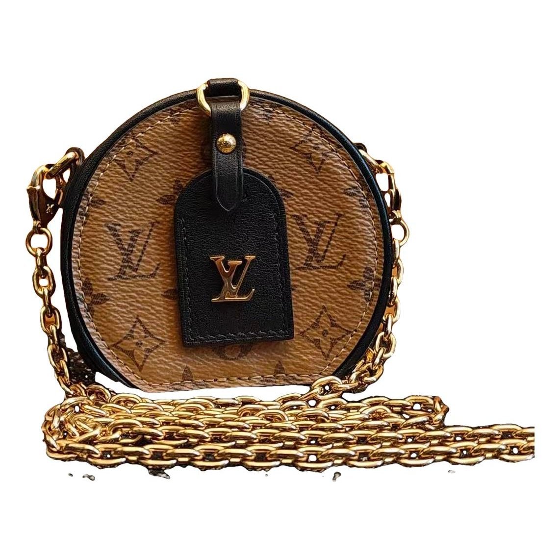 Boîte chapeau souple leather crossbody bag