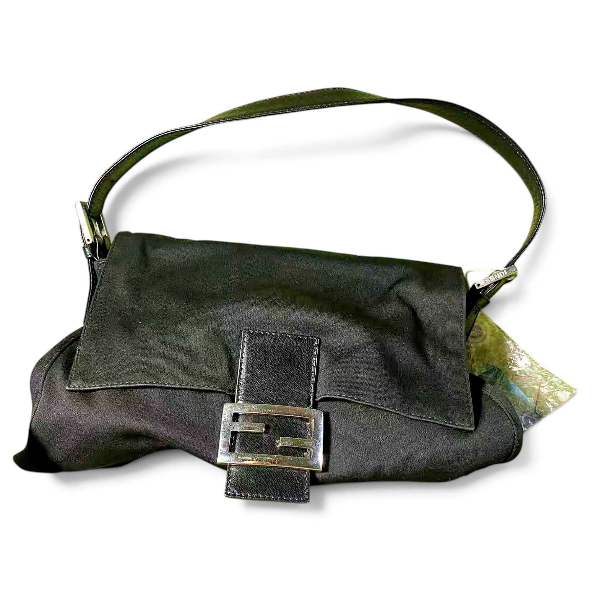 Baguette handbag
