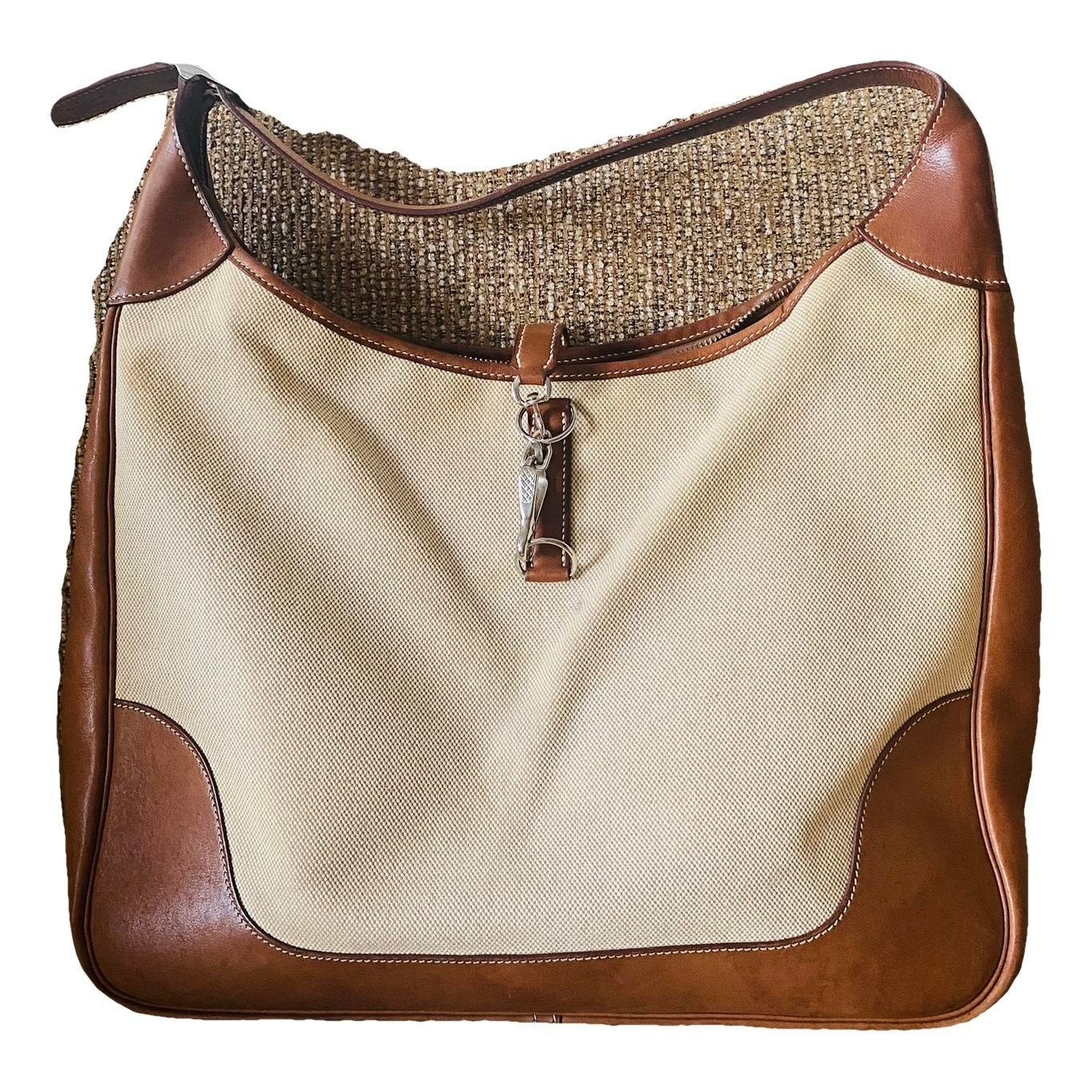 Trim cloth handbag