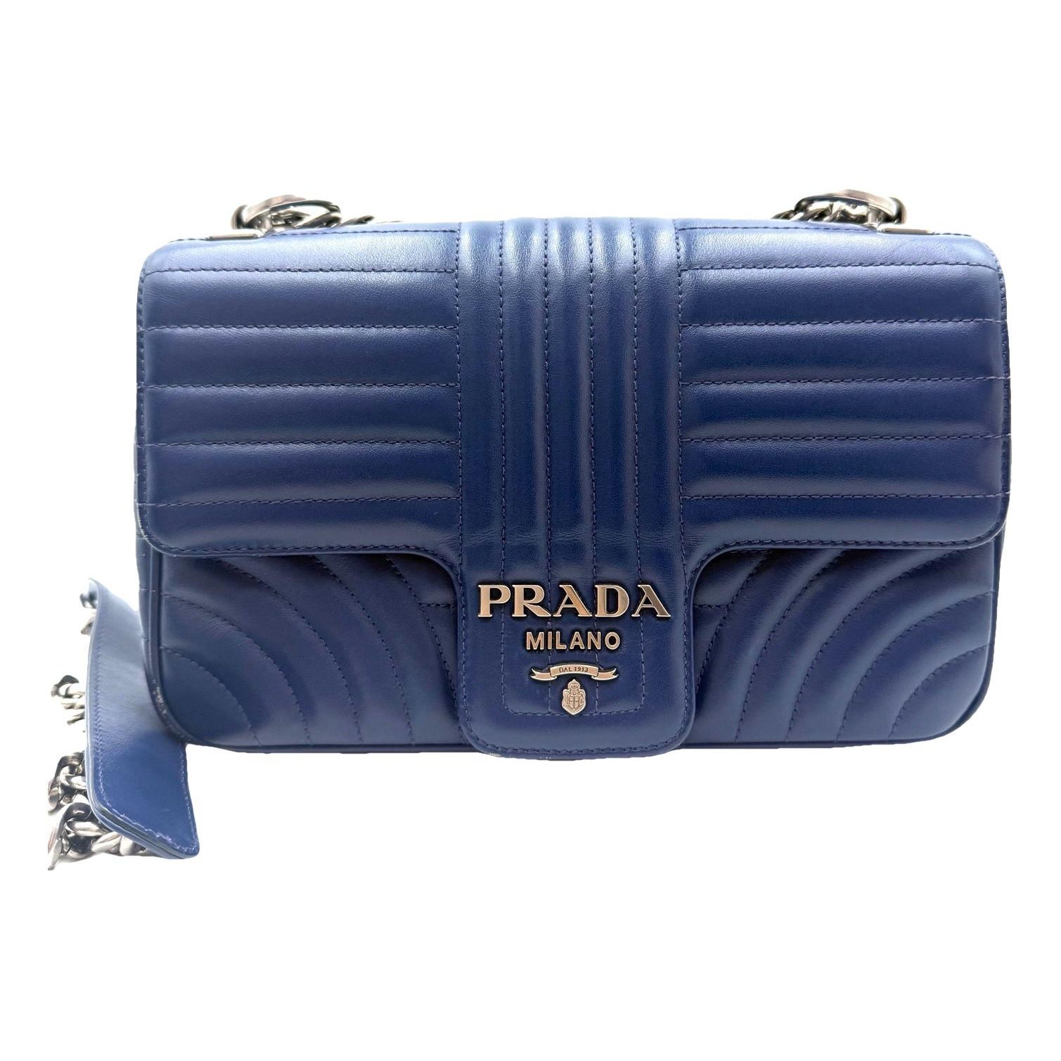 Diagramme leather crossbody bag