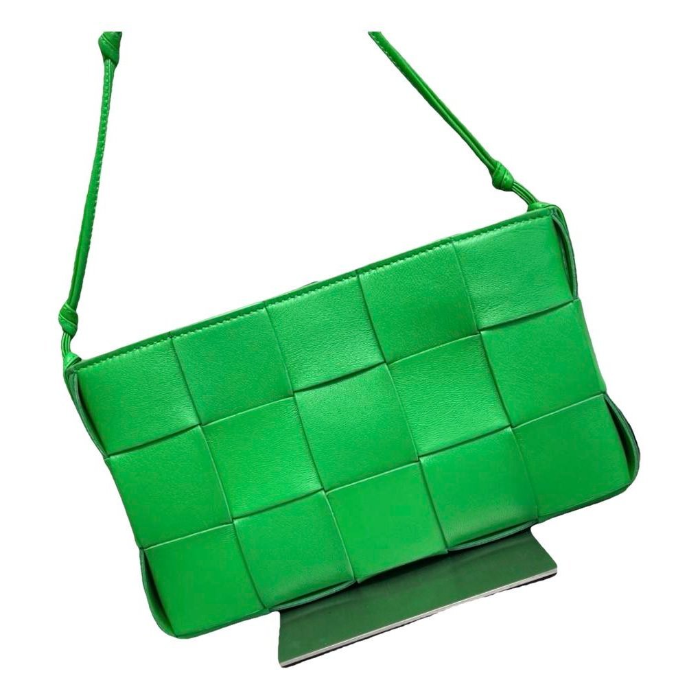 Cassette leather handbag