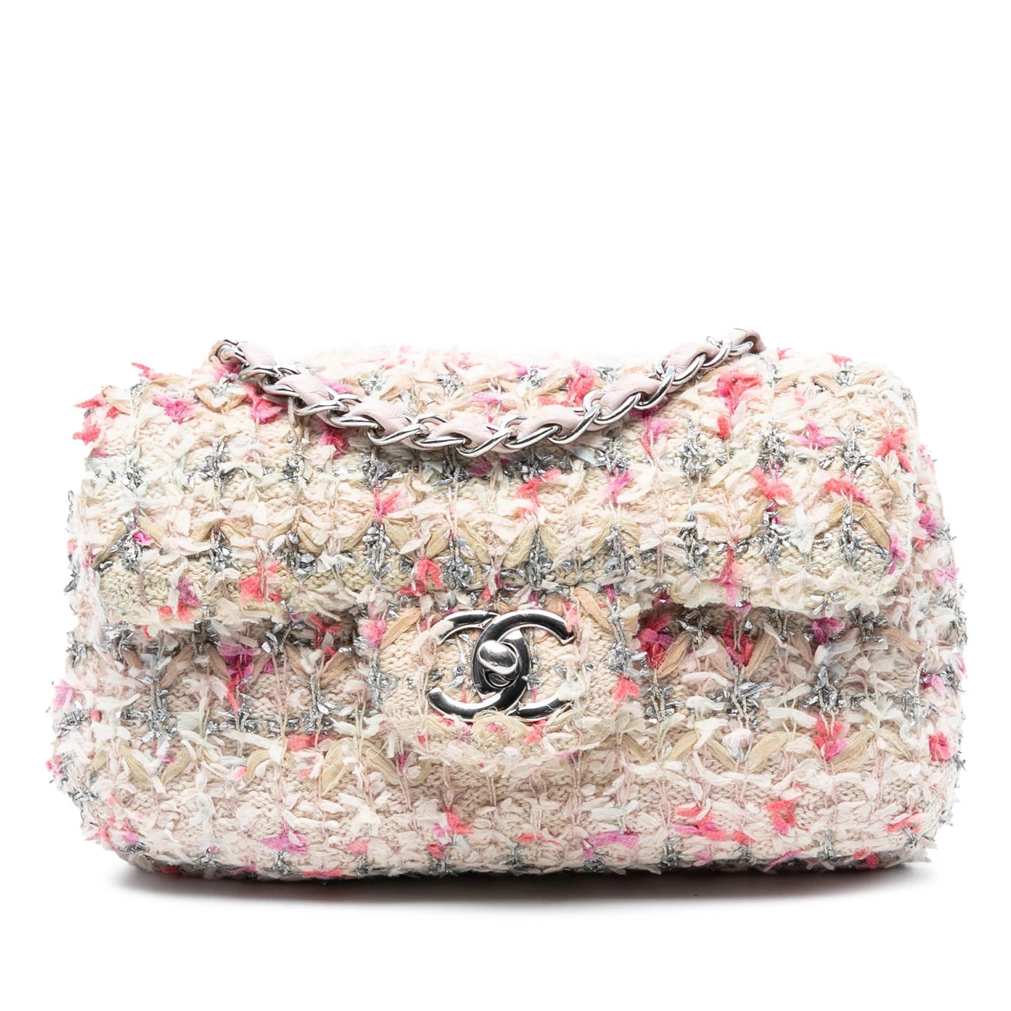 Chanel Timeless/Classique tweed crossbody bag