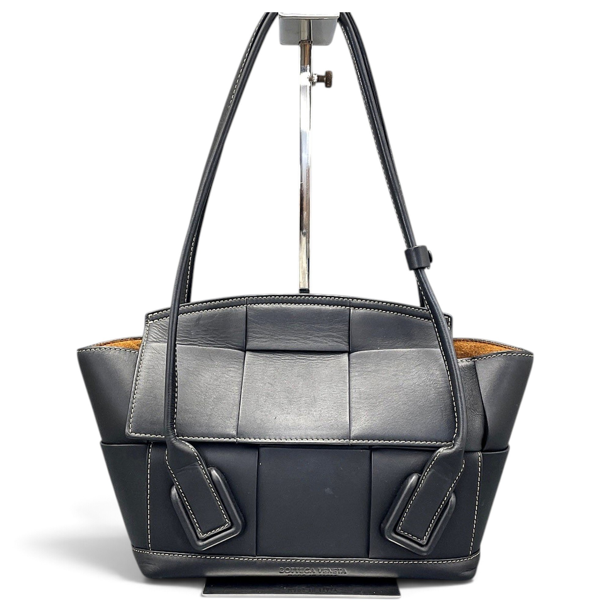 Arco leather handbag