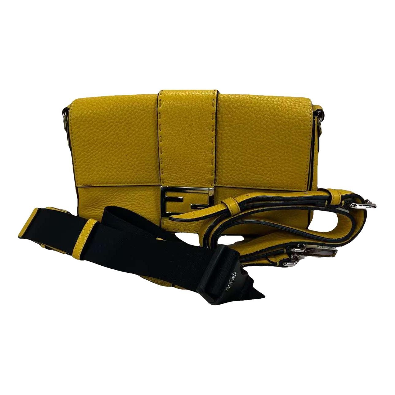 Baguette leather handbag
