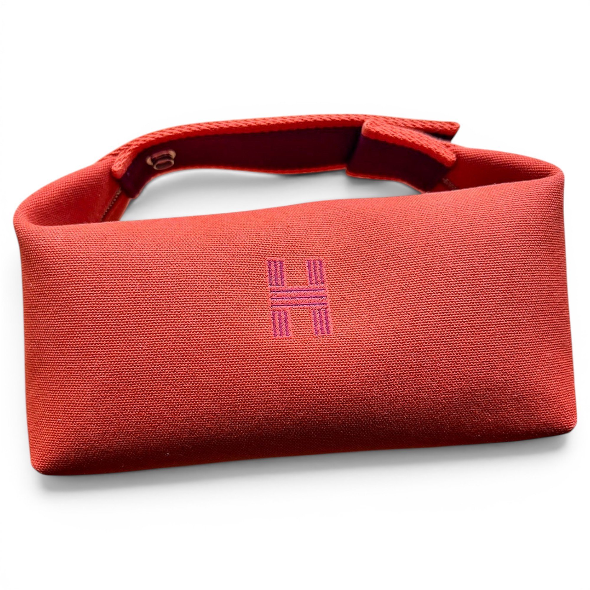 Bride à brac cloth vanity case