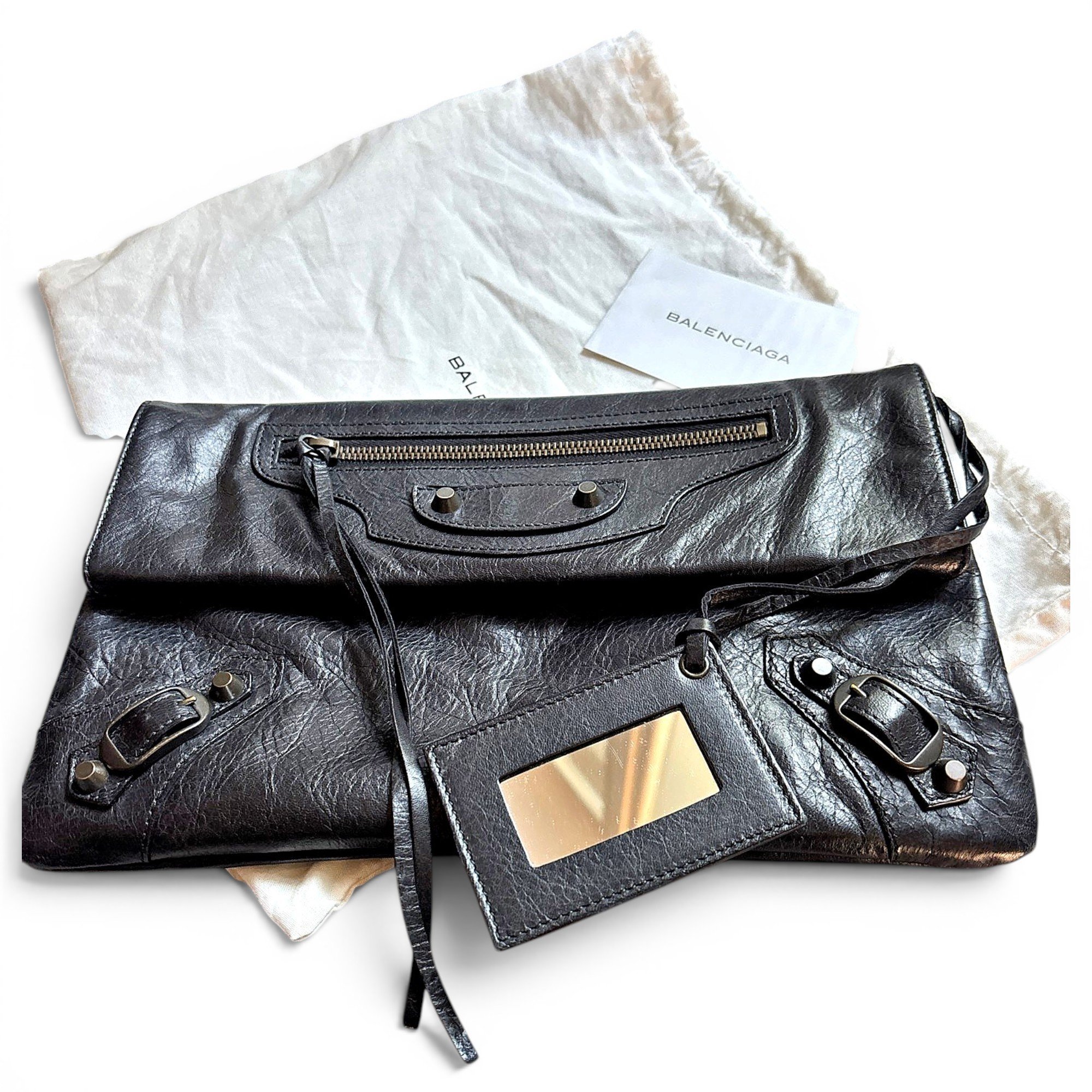 Envelop leather handbag