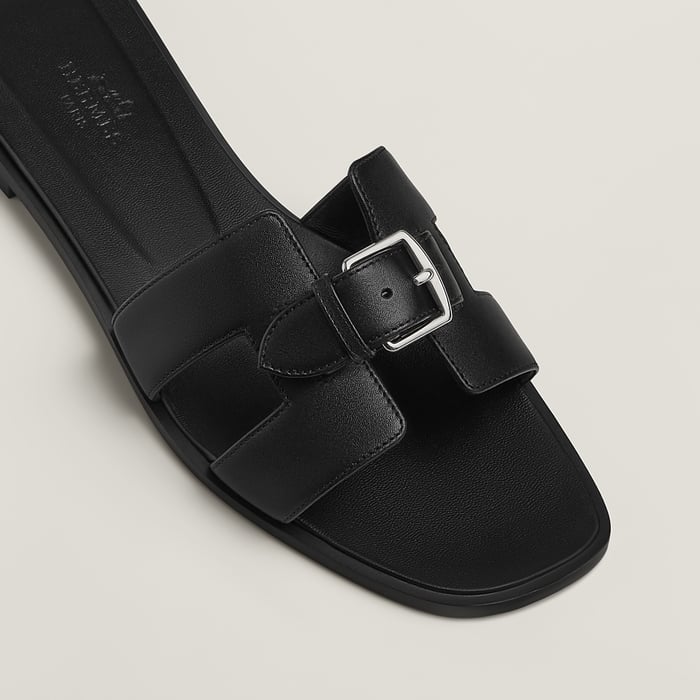 Noir Oran Sandal