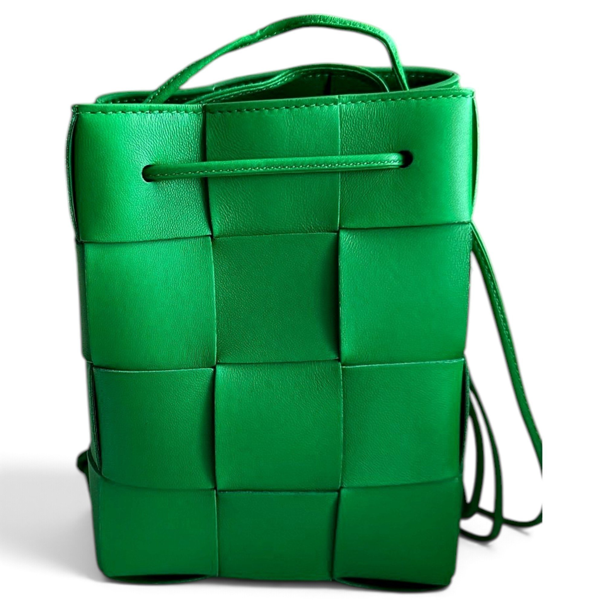 Cassette Bucket leather crossbody bag